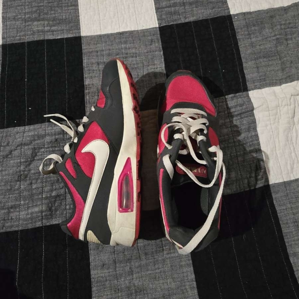 Nike Black and Pink Sneakers